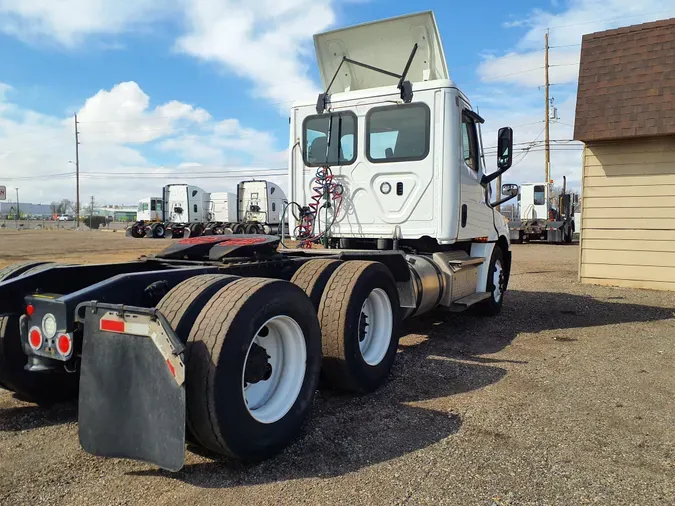 2020 FREIGHTLINER/MERCEDES NEW CASCADIA PX12664