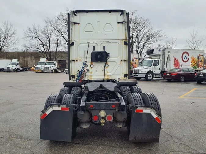 2019 FREIGHTLINER/MERCEDES CASCADIA 125