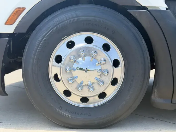 2022 Peterbilt 57903f82f634bc5507f084aa1ed010f8f3a