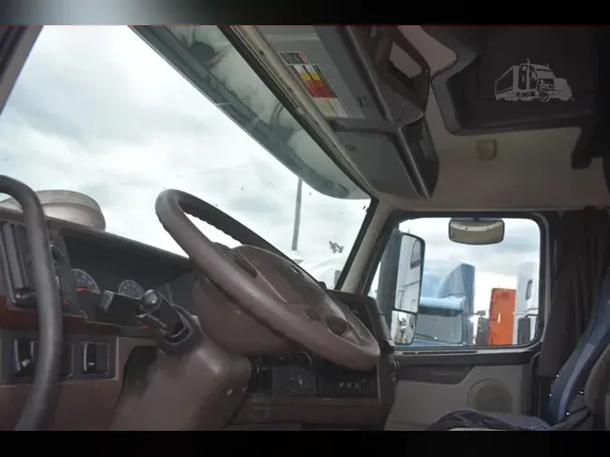 2016 VOLVO VNL64T780
