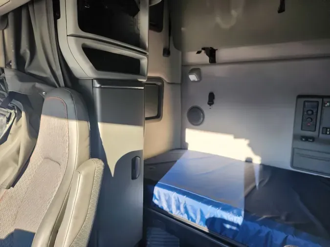 2024 VOLVO VNL64T7600406dc94a6bbf100712c6af926ee38d4