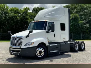 2023 INT LT625 6x4