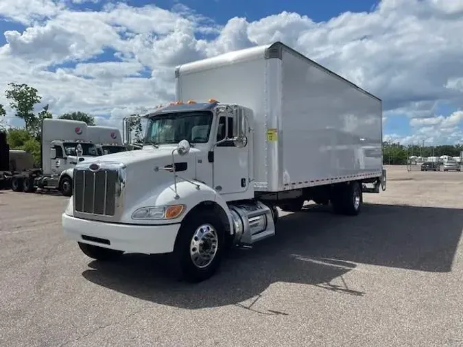 2020 Peterbilt 337