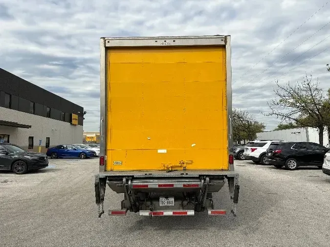 2018 Freightliner M2