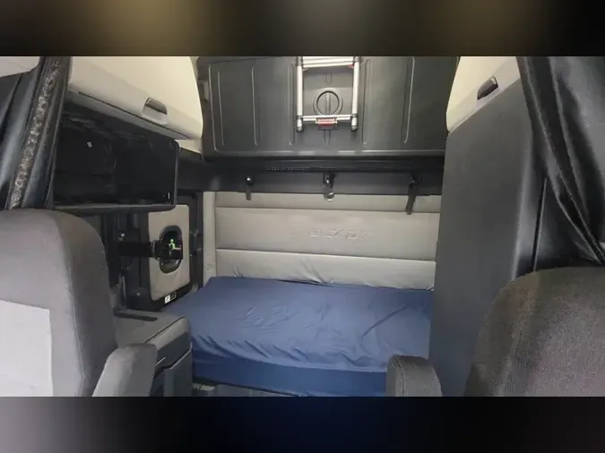 2022 Freightliner Cascadia 1260413d4073c15feea7386fc1824b0f643