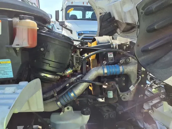 2019 FREIGHTLINER/MERCEDES M2 106