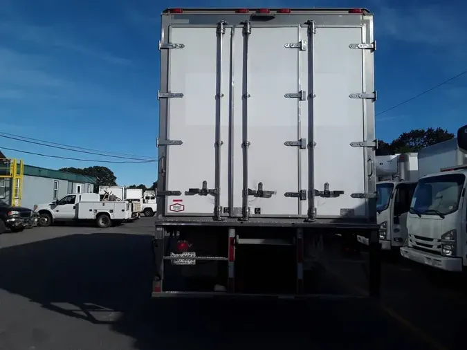 2019 FREIGHTLINER/MERCEDES M2 106