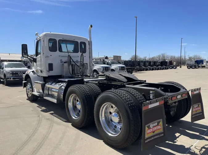 2020 Peterbilt 567