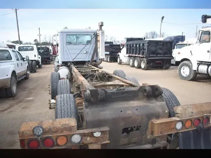 2008 MACK GRANITE GU813