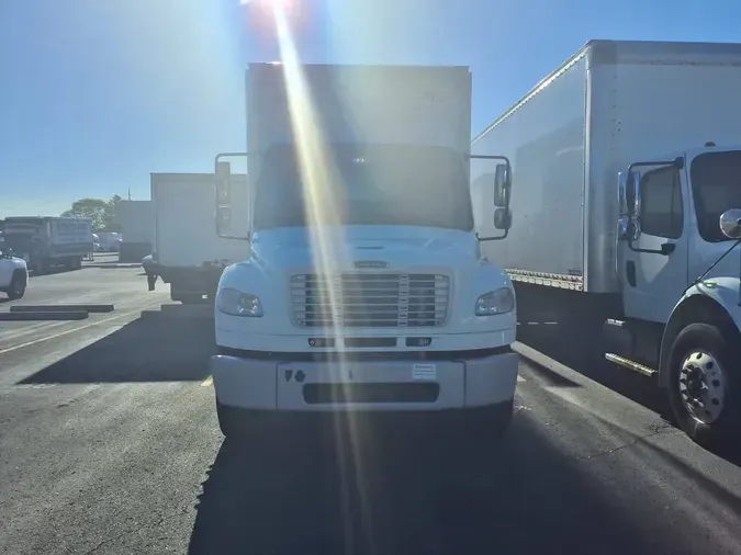 2017 FREIGHTLINER M2 106