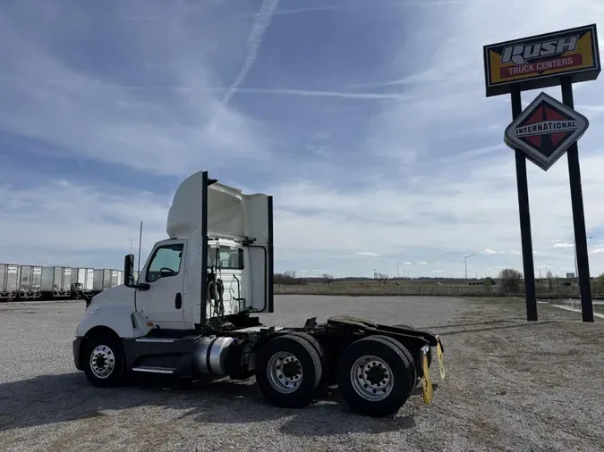 2021 International LT625