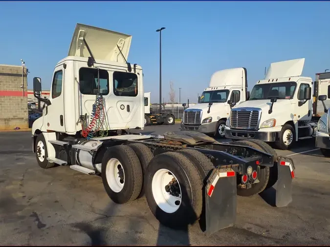 2020 FREIGHTLINER/MERCEDES NEW CASCADIA PX12664