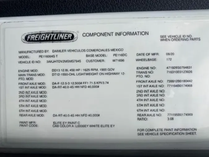 2021 Freightliner Cascadia0423d8ceeac772ee99f21e7b0b86936f