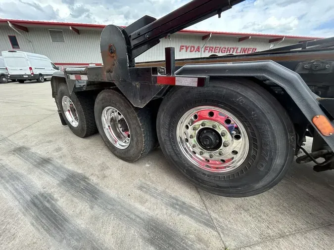 2022 Kenworth T880