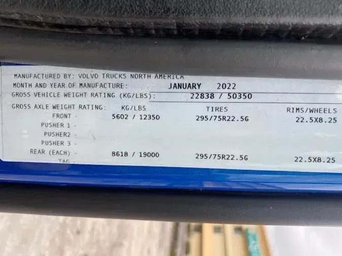 2023 Volvo VNL64T760