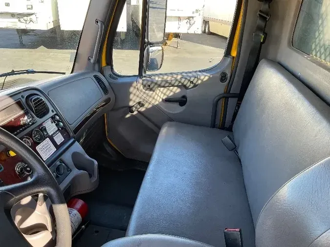 2019 Freightliner M2