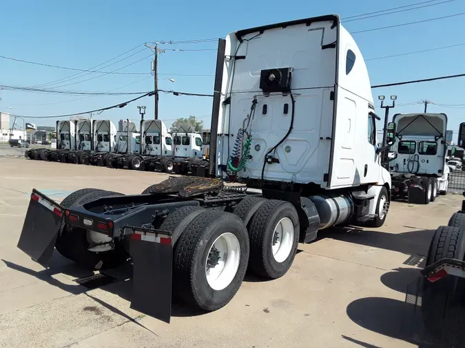 2019 FREIGHTLINER/MERCEDES NEW CASCADIA 126