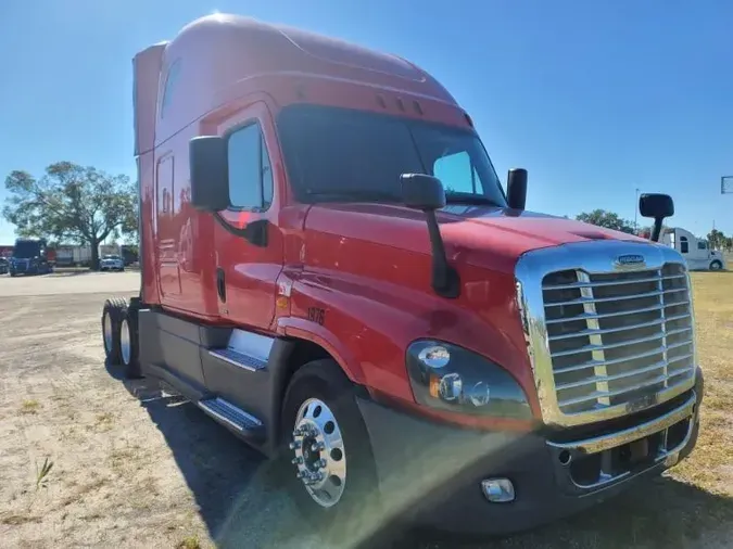 2017 FREIGHTLINER CASCADIA EVOLUTION