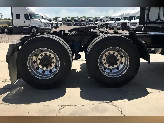 2022 INT LT625 6x4