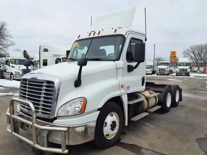 2019 FREIGHTLINER/MERCEDES CASCADIA 125043527a04fc1828a789df32c3324c36c