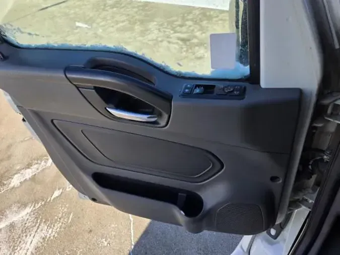 2022 International LT625