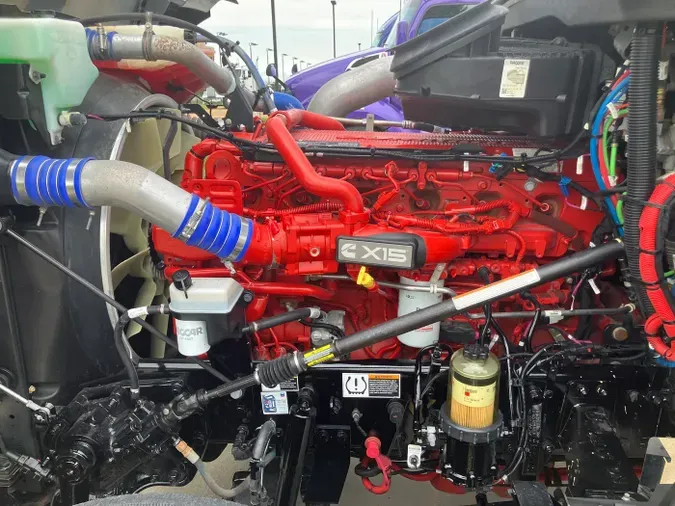 2024 Kenworth W990