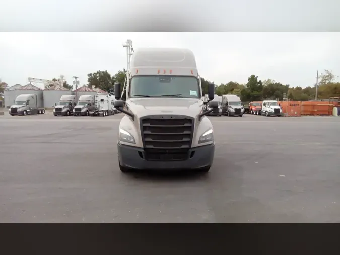 2025 Freightliner Cascadia 1260440e0bdf58fa33d850650b3a6b4bc75