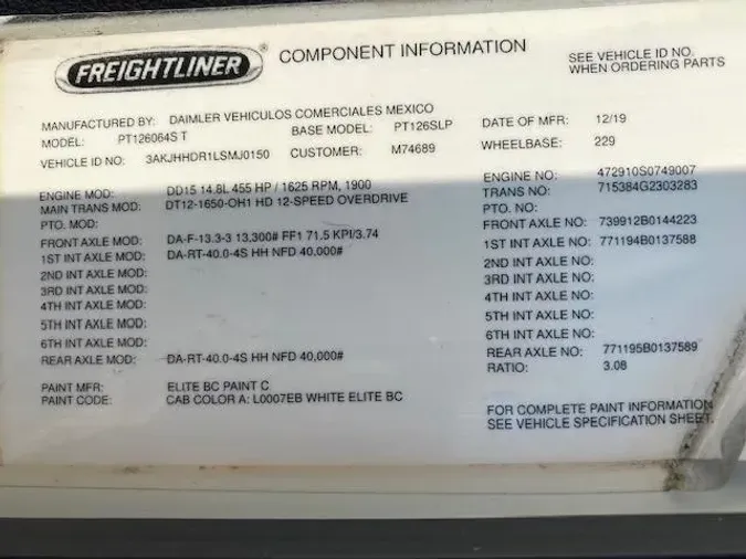 2020 Freightliner Cascadia04414d4a5314c38cf43f475672dd3e74
