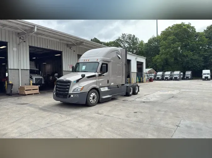 2021 Freightliner Cascadia