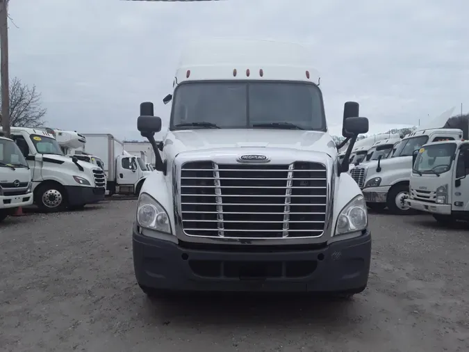 2019 FREIGHTLINER/MERCEDES CASCADIA 125