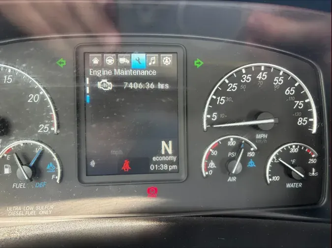 2022 Freightliner Cascadia 126