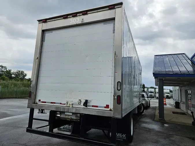 2017 HINO 338 Reefer