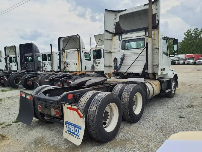 2016 VOLVO VNL64TRACTOR