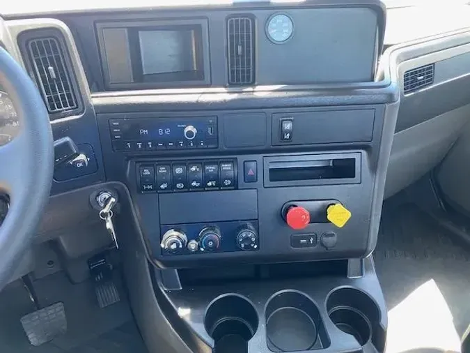 2023 International LT625