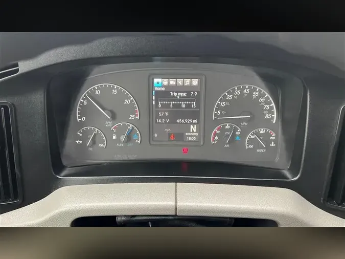 2022 FREIGHTLINER CA126