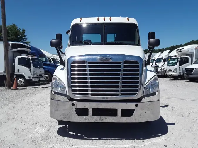 2018 FREIGHTLINER/MERCEDES CASCADIA 125044a8aad620537f0f306be79268bf40b