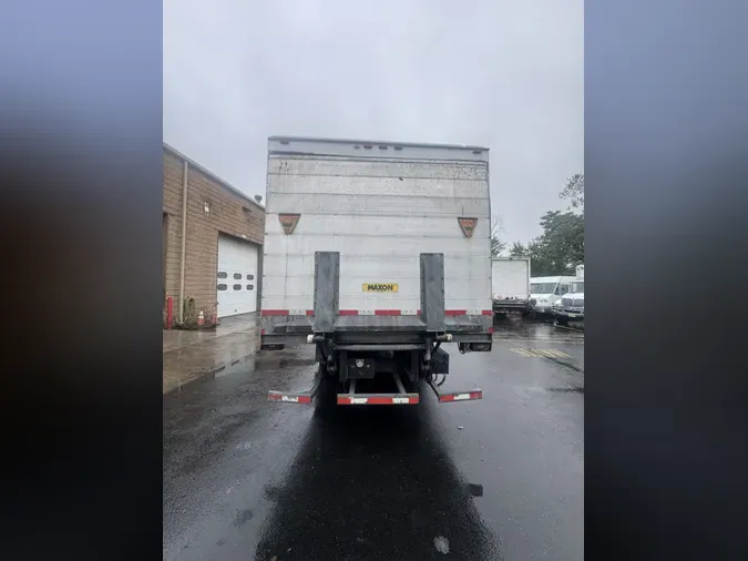 2018 FREIGHTLINER M2 106