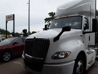 2022 NAVISTAR INTERNATIONAL LT625 DAYCAB T/A