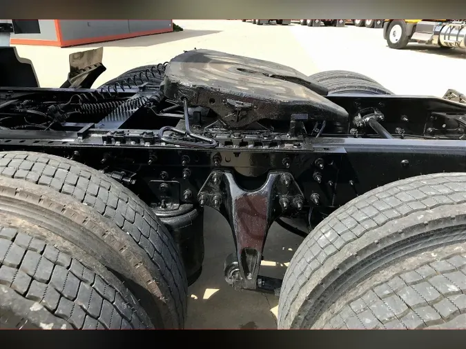 2022 INT LT625 6x4