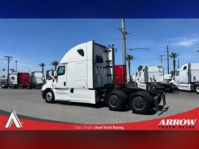 2021 FREIGHTLINER CA126