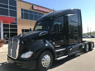 2017 Kenworth T680