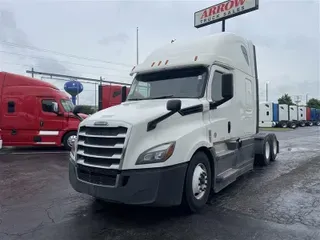 2020 FREIGHTLINER CA126