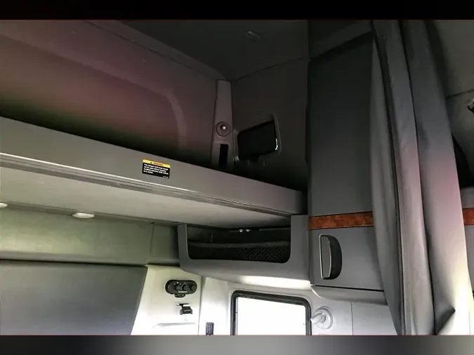 2022 INT LT625 6x4