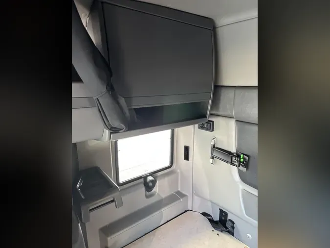 2022 International LT625