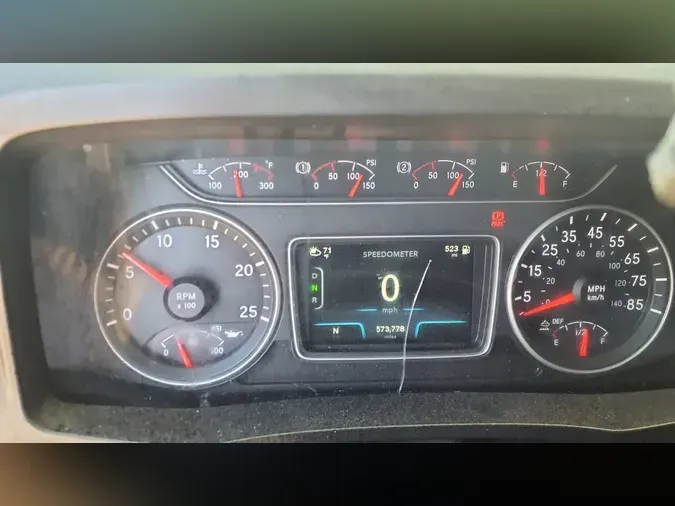 2020 NAVISTAR INTERNATIONAL LT625 SLPR CAB