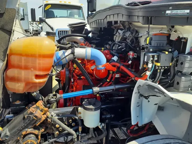 2020 NAVISTAR INTERNATIONAL MV607 (4X2)