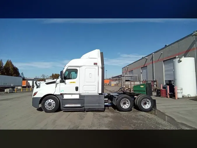 2021 Freightliner Cascadia 126046a332c3c610baabe01103cdceb5ad9
