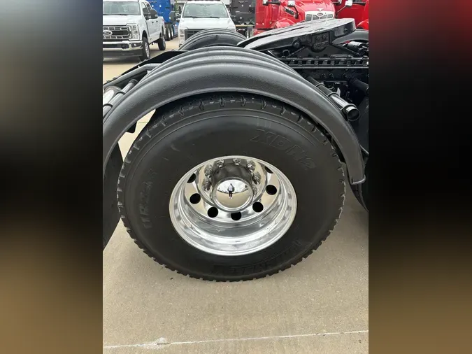 2022 Peterbilt 389