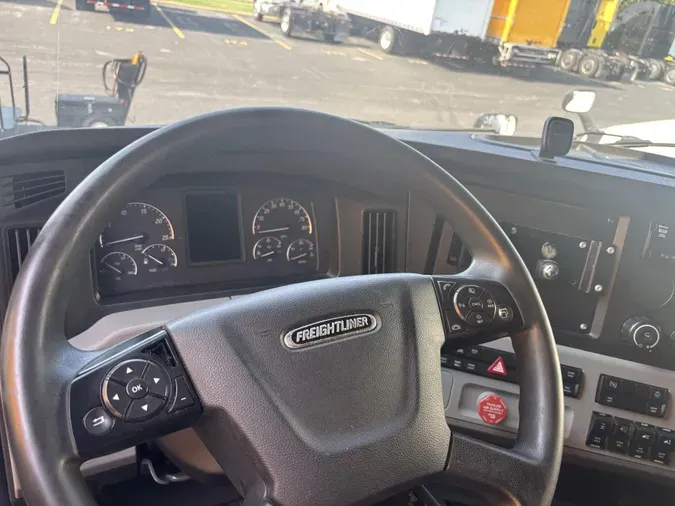 2020 Freightliner Cascadia