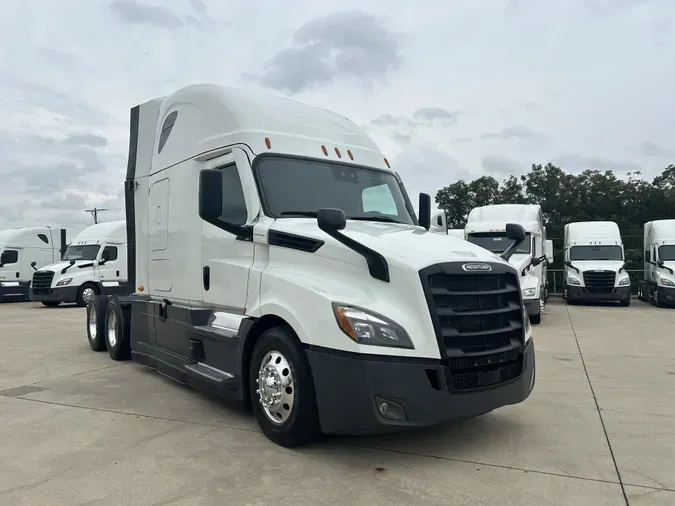 2021 Freightliner Cascadia